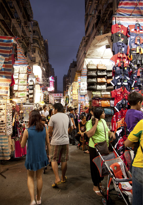 Life in Mong Kok – The Connector